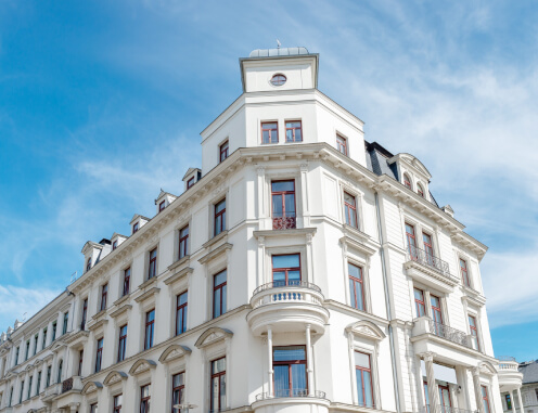 https://www.singer-sohn.de/wp-content/uploads/2025/07/altbausaneirung-home.jpg